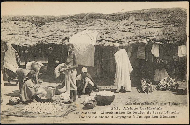 Un Marché - Marehandes de boules de terre blanche (sorte de blanc d Espagne à l'usage des fileuses)