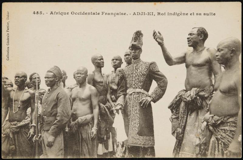 ADJI-KI, Roi indigène et sa suite
