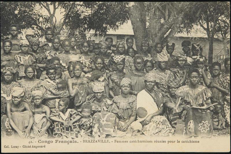 Congo Français. - BRAZZAVILLE. - Femmes catéchumènes réunies pour le catéchisme