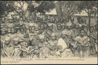 Congo Français. - BRAZZAVILLE. - Femmes catéchumènes réunies pour le catéchisme