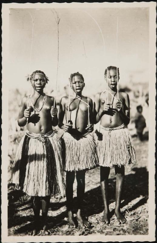 Danses de fin d'initiation de l'Excision