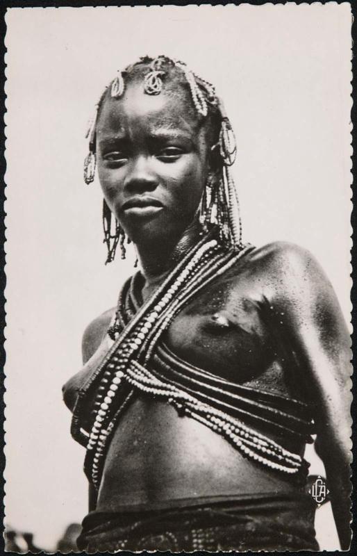 A.E.F. - Danseuse sango