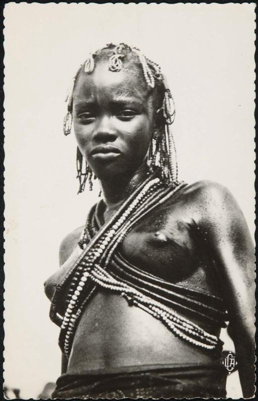 A.E.F. - Danseuse sango