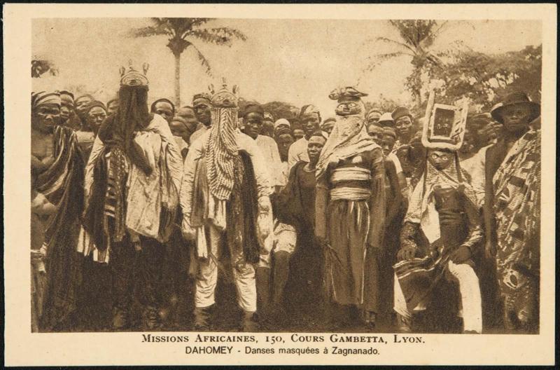 DAHOMEY - Danses masquées à Zagnanado.