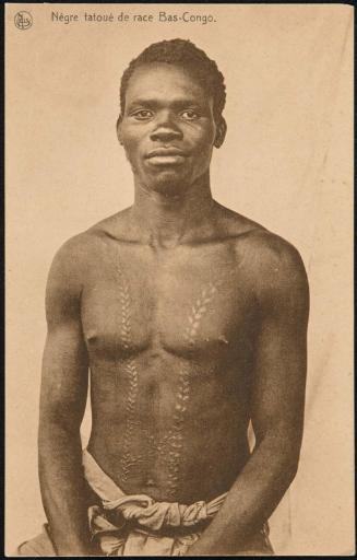 Nègre tatoué de race Bas-Congo.