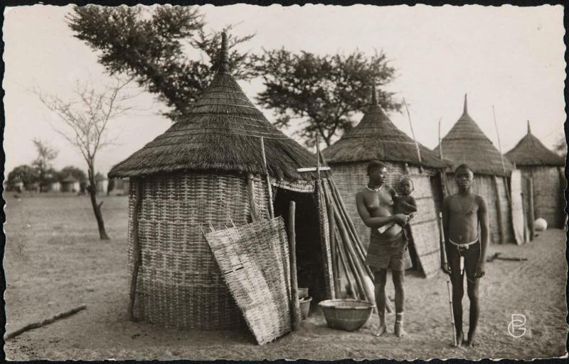 GUINEE FRANÇAISE. Cases coniaguis.