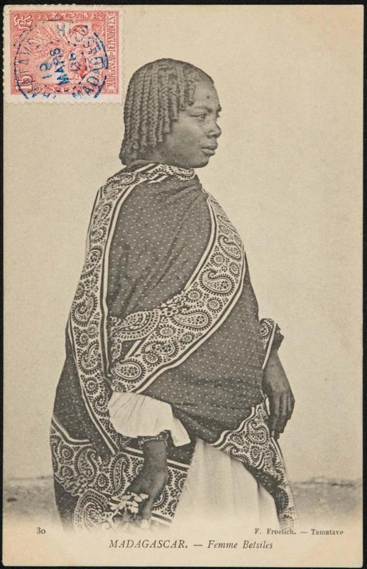 MADAGASCAR. - Femme Betsiles