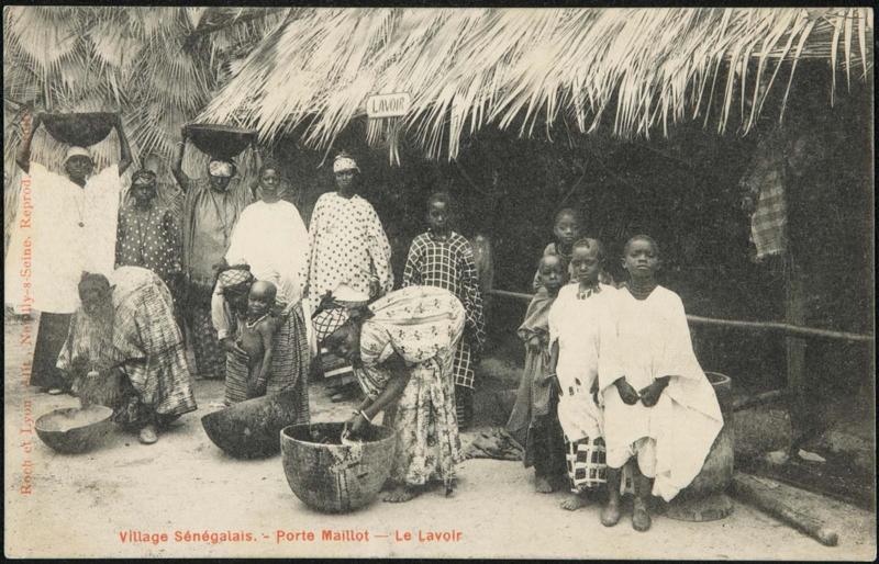 Village Sénégalais. - Porte Maillot - Le Lavoir