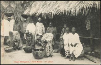 Village Sénégalais. - Porte Maillot - Le Lavoir