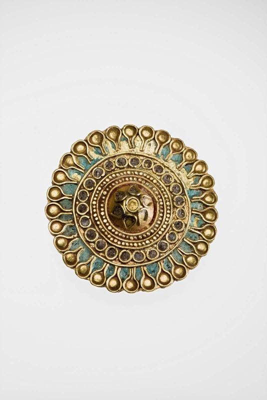 Ear stud