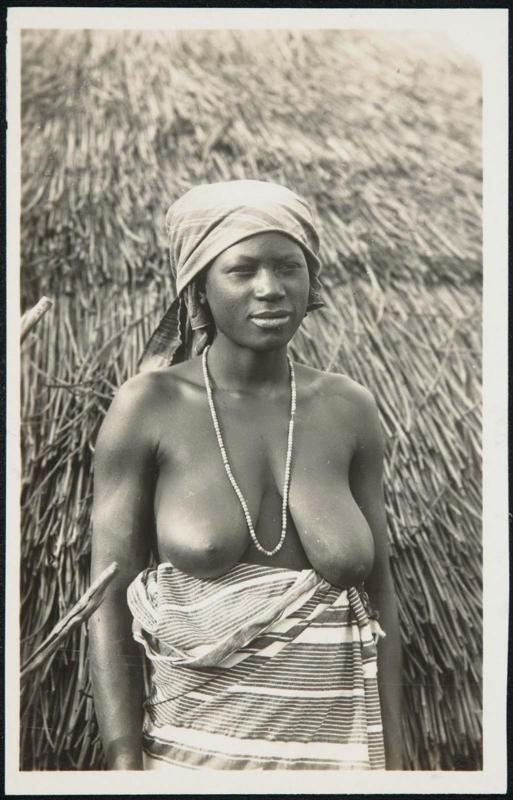 Afrique Occidentale Française. SÉNÉGAL. - Femme