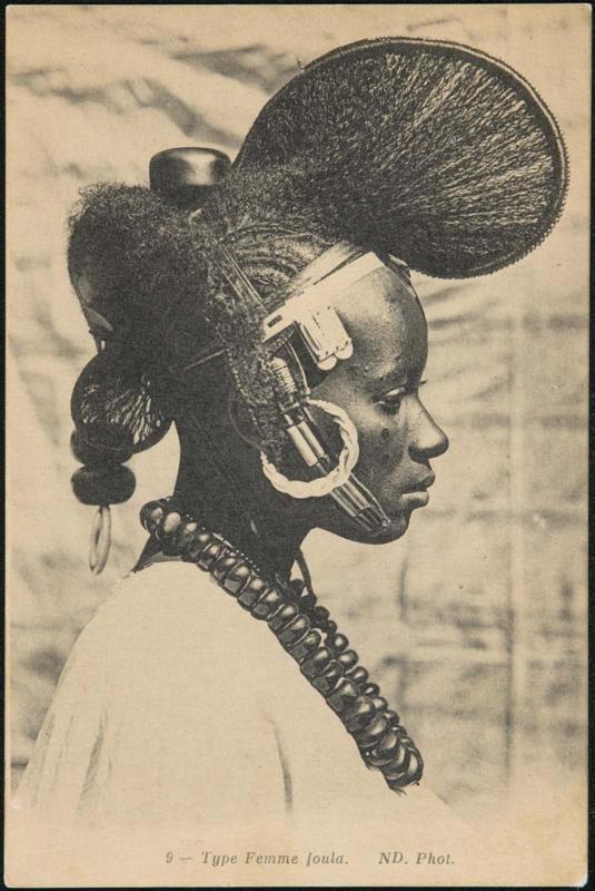 Type Femme foula.