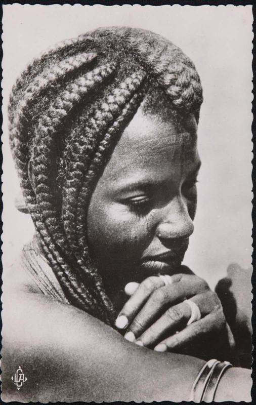 FORT-LAMY - femme Sara