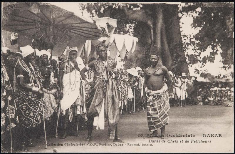 Afrique Occidentale - DAKAR. Danse de Chefs et de Féticheurs.