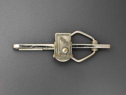 Man's World's Fair commemorative tie clip