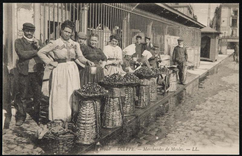 Dieppe. - Marchands de Moules. - LL