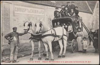 Vert-Le Grand - Départ de l'omnibus à la gare la Colonie du 3e Arrt