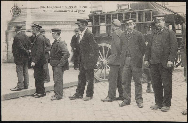 Commissionnaires à la gare