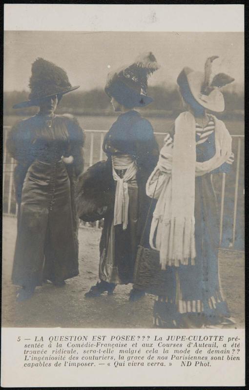 La Jupe-Culotte présentée à la Comédie-Française et aux Courses d'Auteuil, a été trouvée, ridicule, sera-t-elle malgré cela la mode de demain?? L'ingéniosité des couturiers, la grace de nos Parisiennes sont bien capables de l'imposer. - « Qui vivra verra »