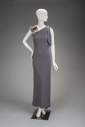 Woman's ensemble in two parts (dress, stole)