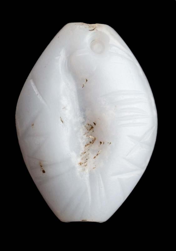 Amygdaloid seal with a bird