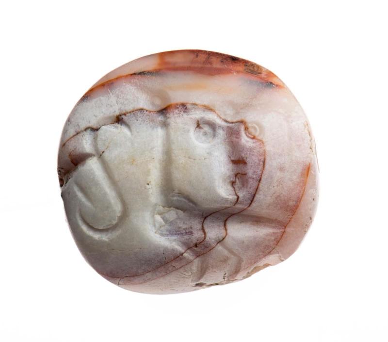 Lentoid seal with a bird