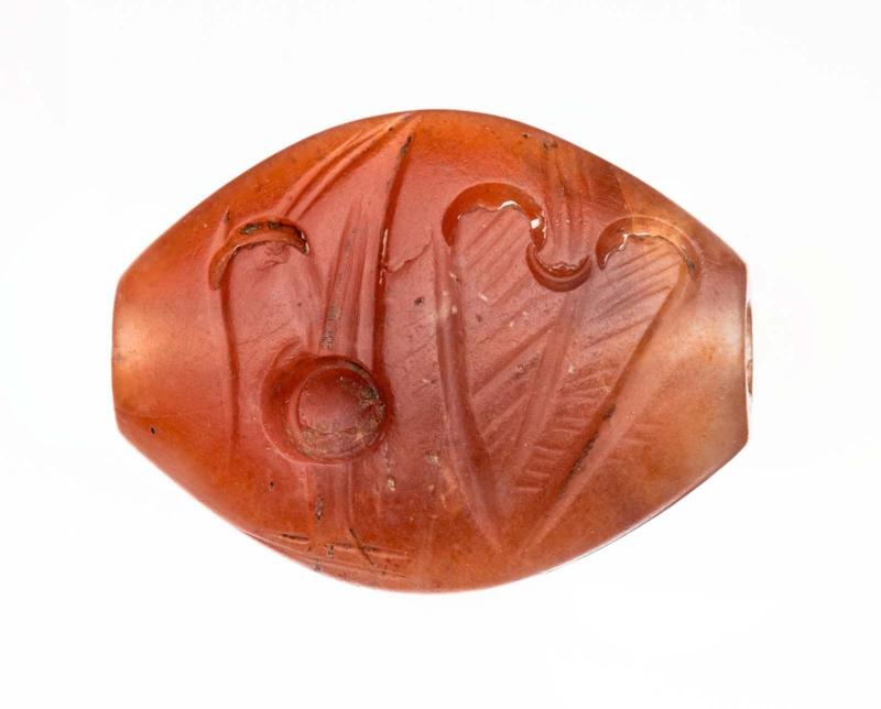 Amygdaloid seal with an ewer and ivy leaf