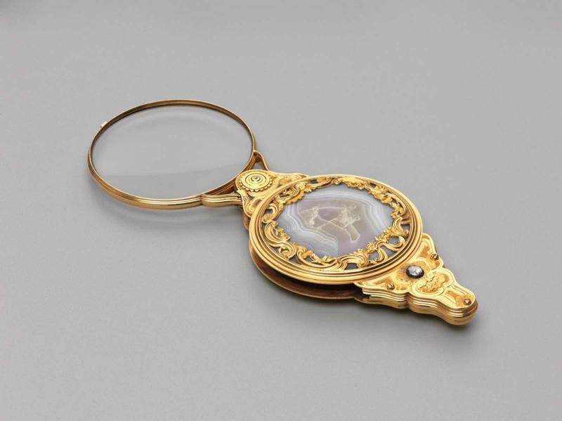 Magnifying glass