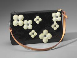 Black/White Plastic Flowers Pochette