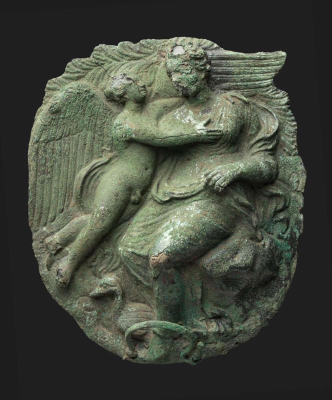 Mirror cover exterior with Eros and seated Aphrodite