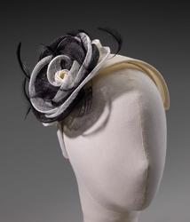 White fascinator with black/white flower