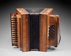 Accordion ("Russian model")