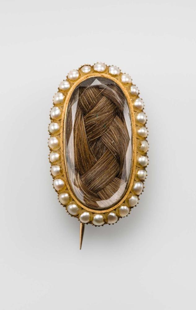 Brooch