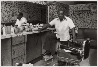 Deas NcNeil, The Barber