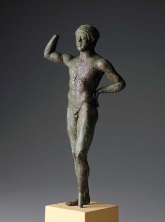 Support for a mirror showing an athlete