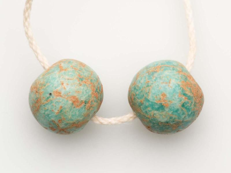 Ball beads