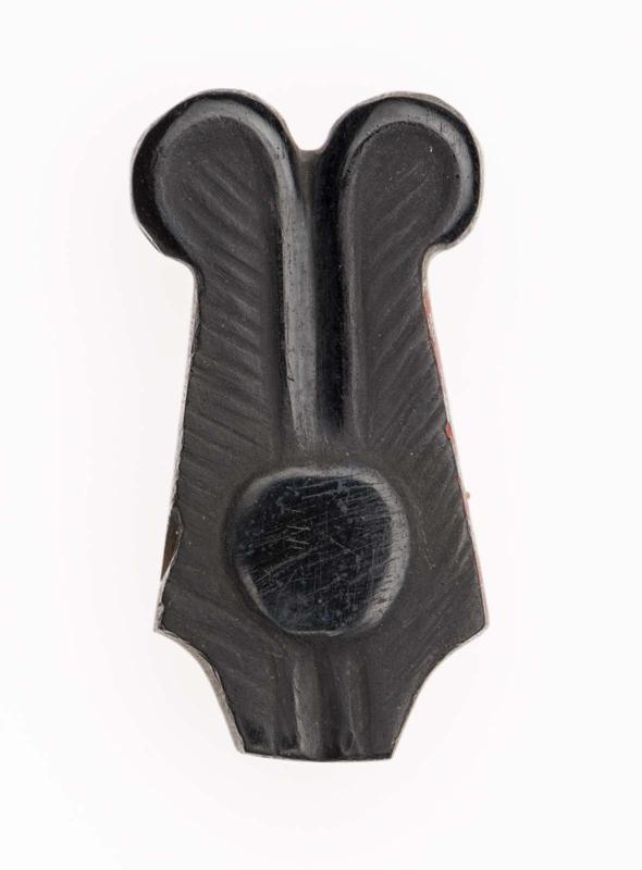 Amulet of feathers