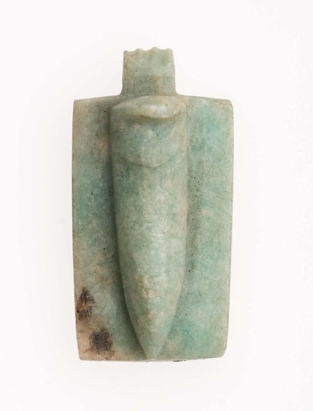 Unclassified beryl amulet