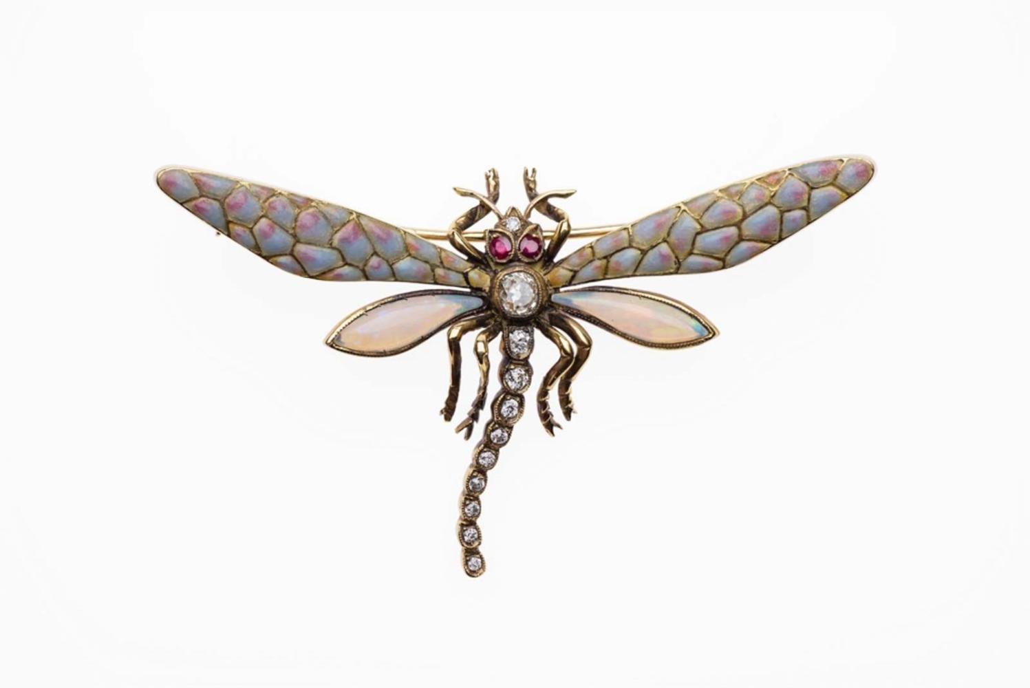 Dragonfly brooch