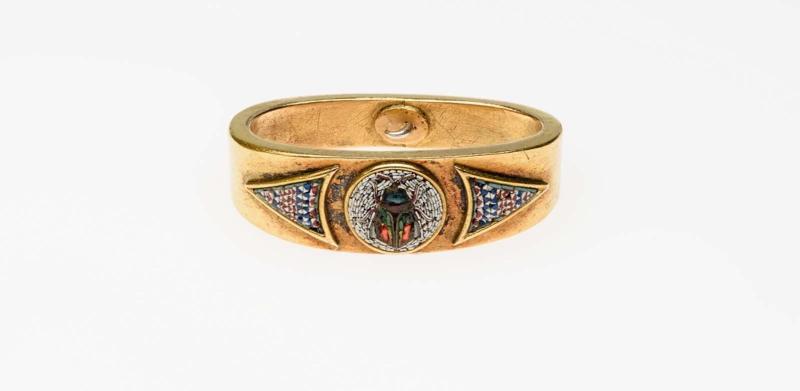 Man's cravat ornament