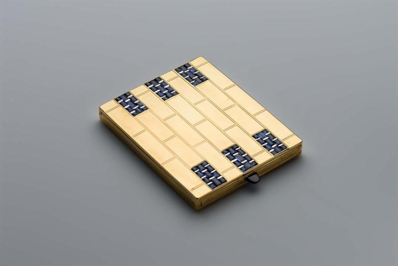Cigarette case