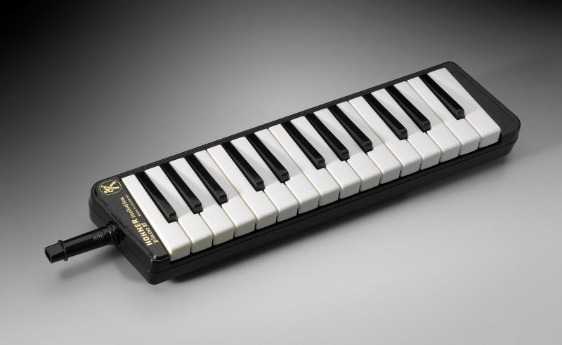 Melodica (piano 27 model)