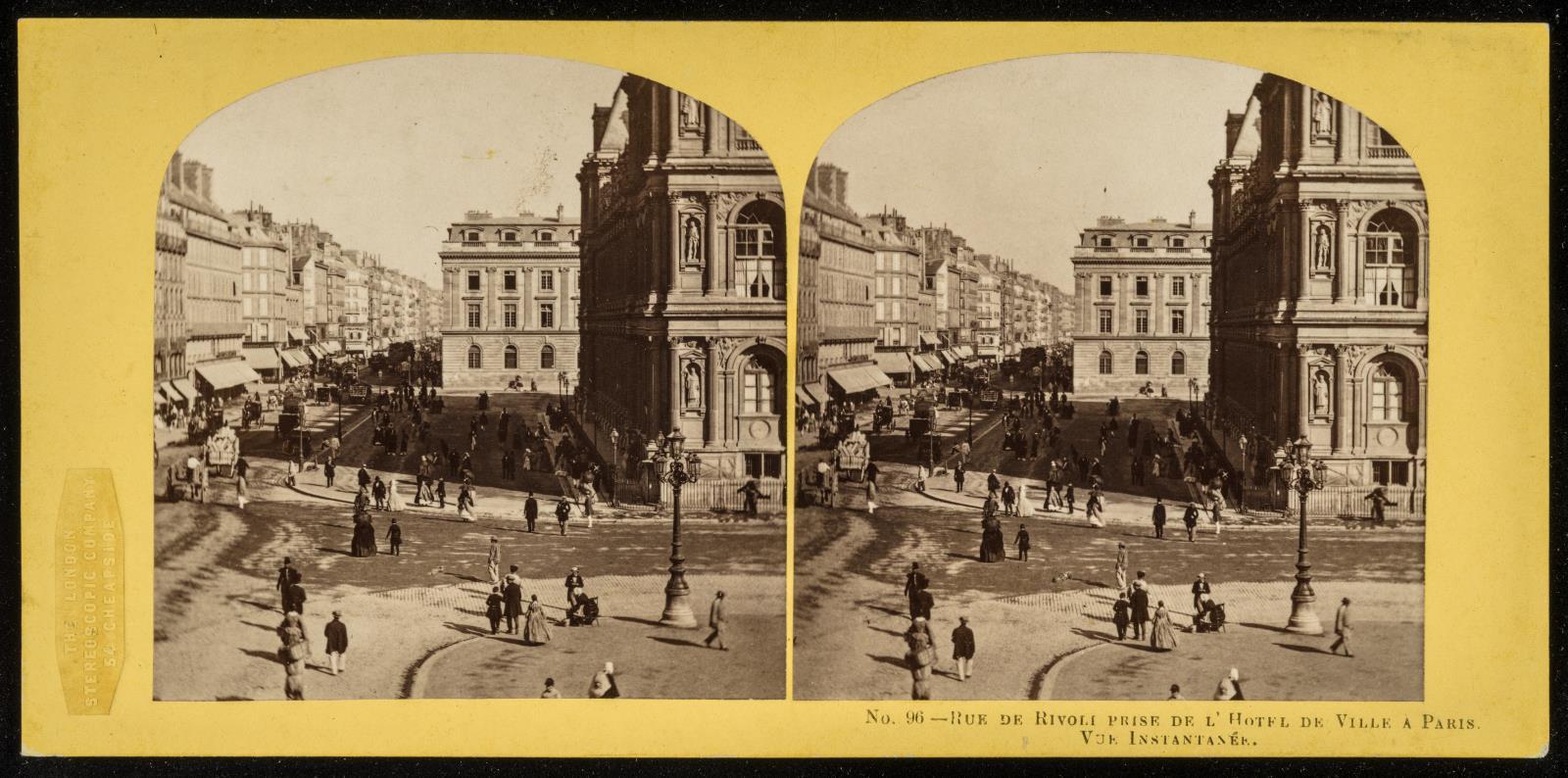 Rue de Rivoli prise de l'Hotel de Ville à Paris.  Vue Instantanée.