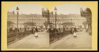 Grande Avenue du Jardin du Palais Royal