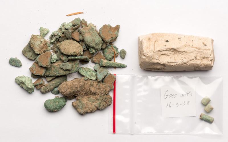 Bronze fragments