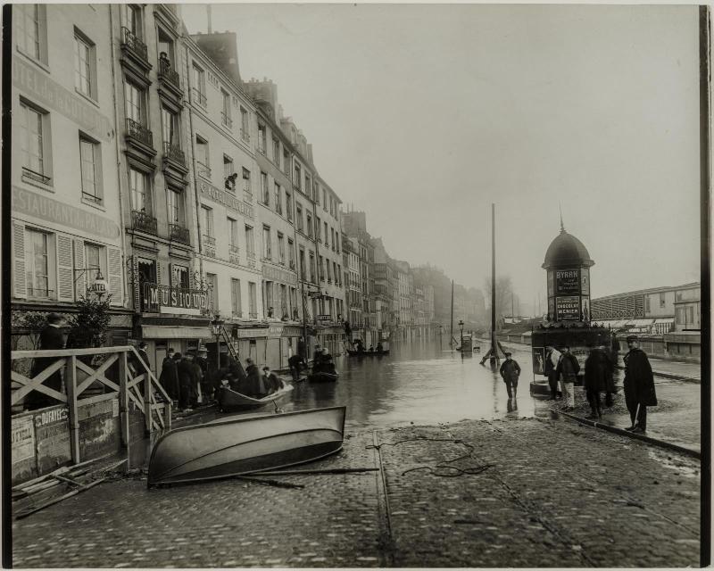 Paris Flood, Quai des Grands Augustins
