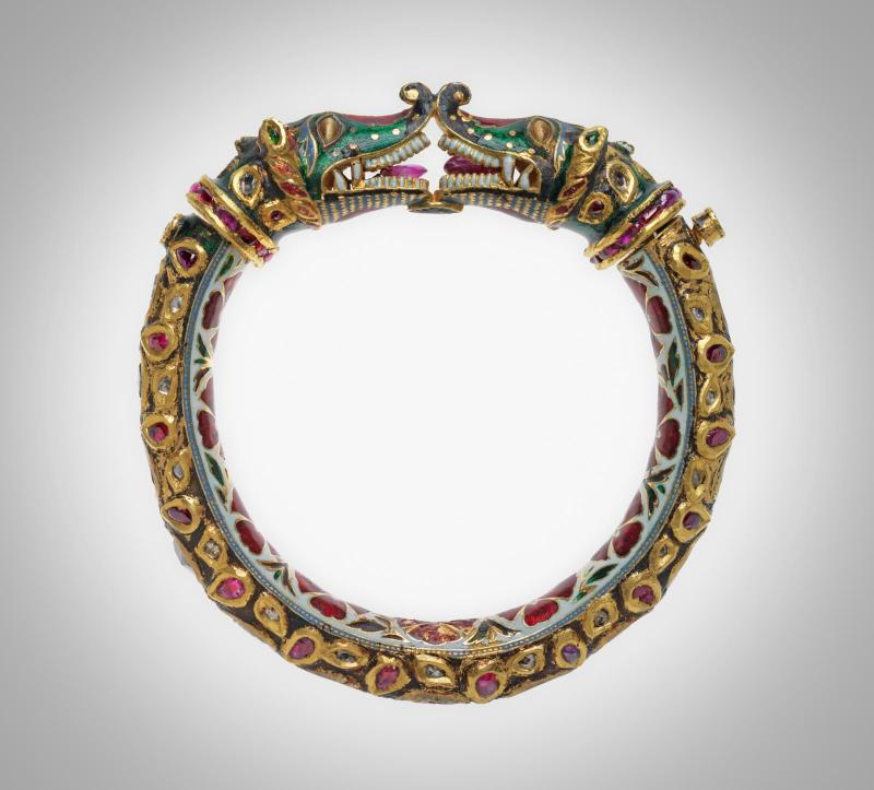 Pair of bracelets (one of two)