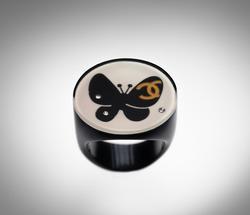Butterfly ring