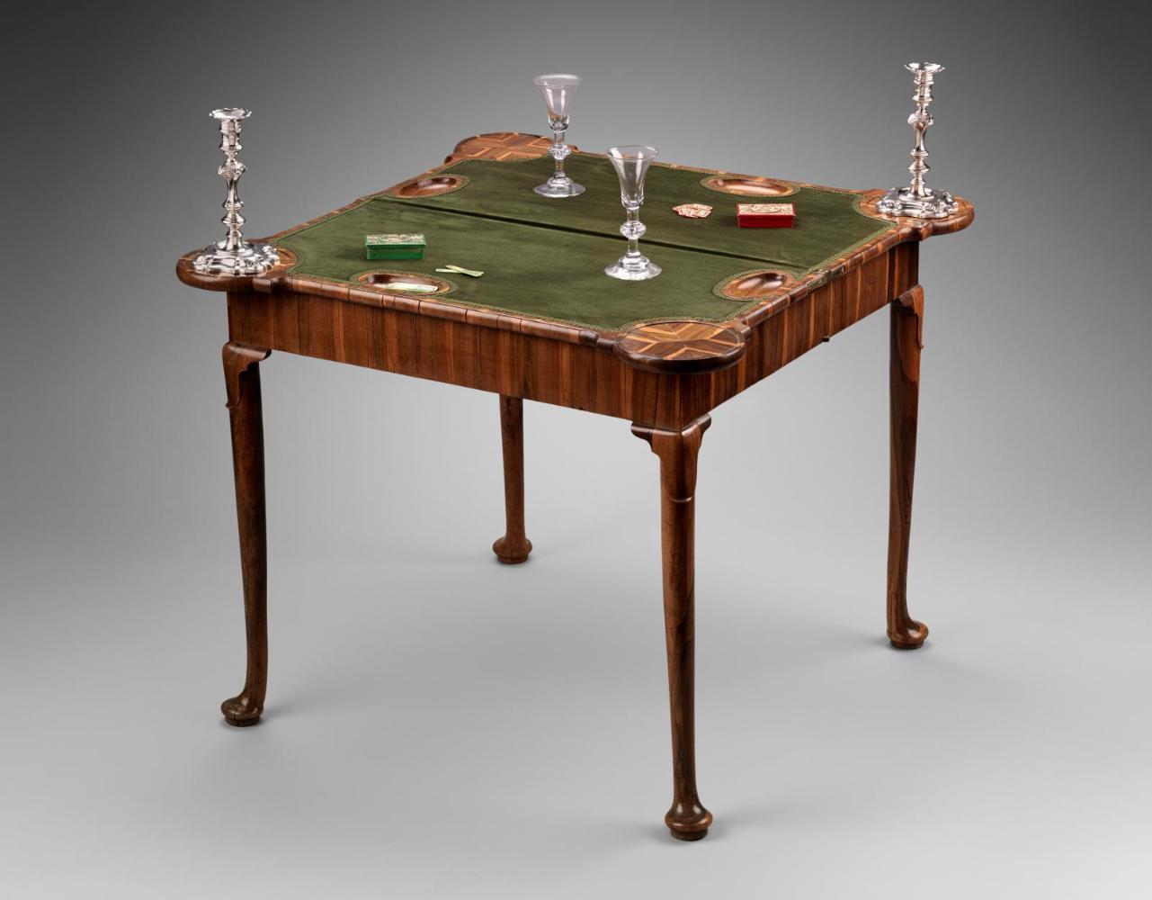 Card table