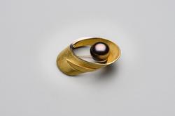 Brooch